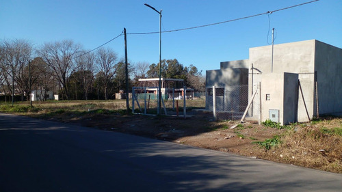 26 Entre 453 Y 454 City Bell Lote En Venta Barrio Tacuarí