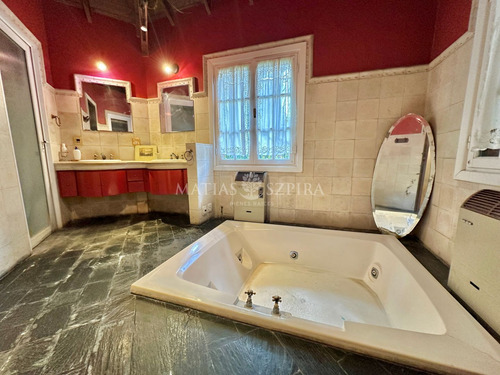 Casa En Venta En El Moro