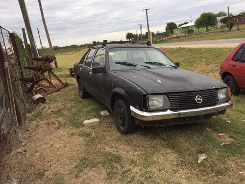 Opel Rekord Por Partes