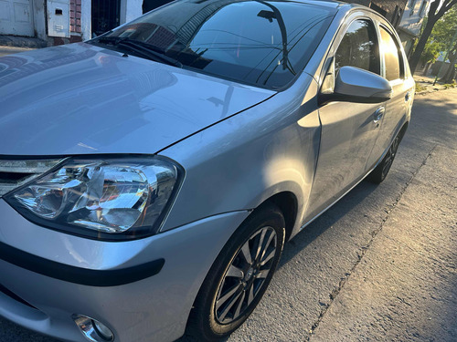 Toyota Etios 1.5 Sedan Platinum