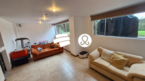 Casa En Venta En Cerros De Suba 4 Habitaciones