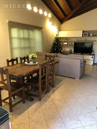 Casa En Venta Apto Crédito Sobre Calle Las Margaritas , Esc