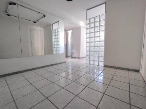 Imagem 7 de 11 de Lívia Machado Imóveis Aluga 2 Salas Conjugadas Com 50 M² Cada Em Vitoria/es - 1845
