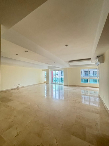 Apartamento En Venta De 207m² | 3 Habitaciones + Servicio | Piso 11 En Naco