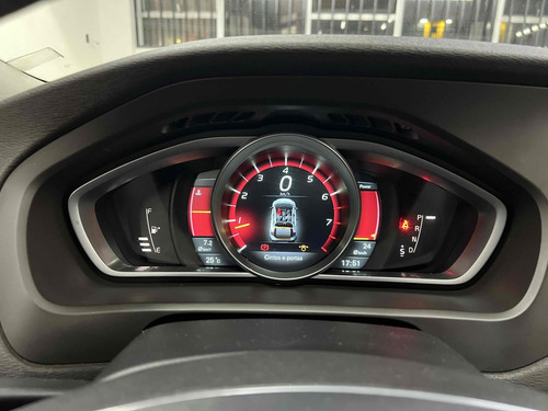 Volvo V40 2.0 T5 CROSS COUNTRY AWD TURBO GASOLINA 4P AUTOMÁTICO
