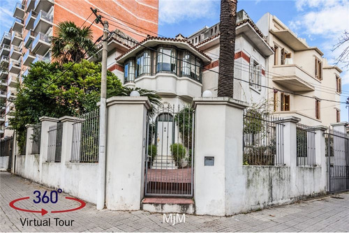 Venta Casa De 3 Dormitorios En Parque Batlle