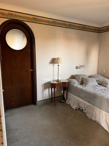 Importante Casa A Reciclar En Excelente Lote De 820 M²
