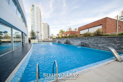 Apartamento En Torre Moderna Con Servicios En La Parada 4 De La Mansa- Ref: 910