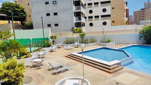 Imagen 4 de 23 de Estupemdo Apartamento En Venta Mls 23-18626 Playa Grande 04143448628