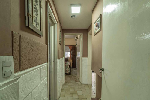 Casa3 Amb C/ Dpto 2amb Lote De 8,66x20 Parque Chas