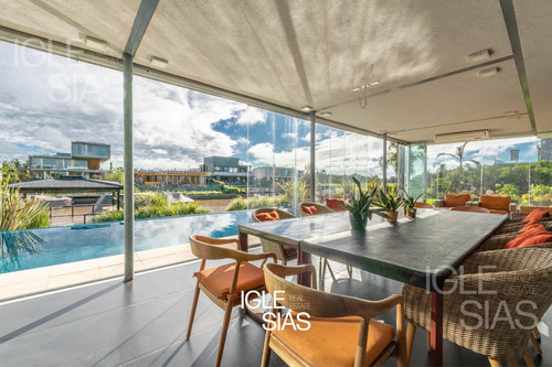 Casa En El Yacht