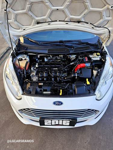 Ford Fiesta Kinetic 1.6 Titanium Powershift 120cv