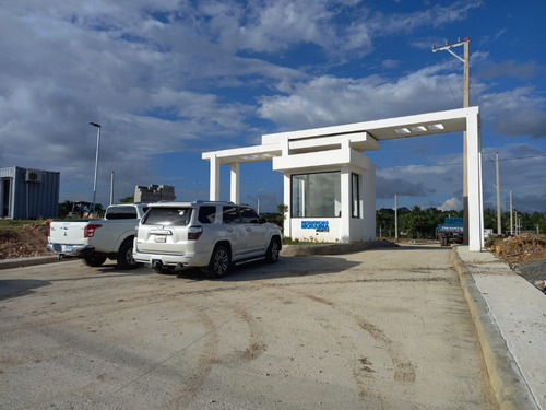 Vendo Los Mejores Solares Y Al Mejor Precio De Santo Domingo Norte, Avenida Jacobo Majluta, Entrando Por La Bomba Sunny, A Tan Solo 5 Minutos De La Avenida Principal