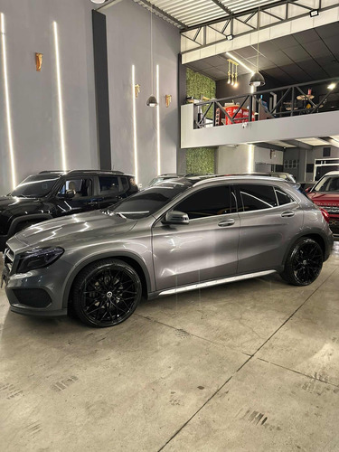 Mercedes-Benz Classe GLA 2.0 Sport Turbo 5p