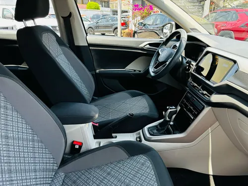 Volkswagen Taigun 1.0 Tsi Comfortline At