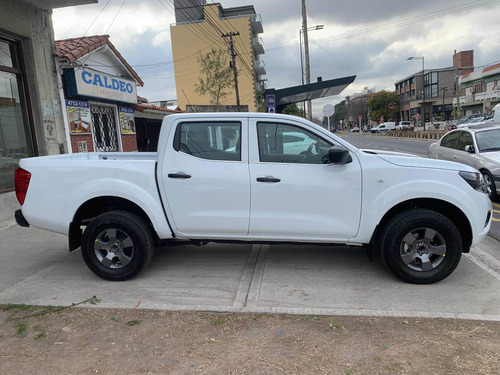 Imagen 8 de 10 de Nissan Frontier 2022 2.3 Se Cd 4x2 Mt