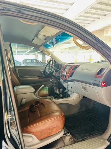 Toyota Hilux 2.7 4x4
