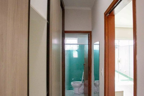 Sobrado 190 M² 3 Dormitórios - 1 Suíte - 2 Vagas De Garagem - Centro De Diadema