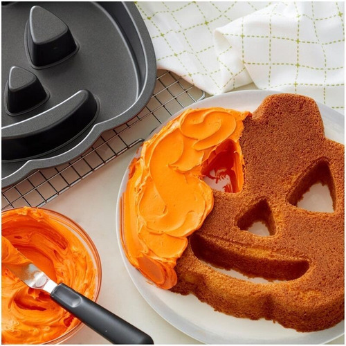 Molde Calabaza Cabeza Halloween Wilton 2105-0679 Color Gris