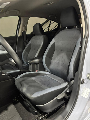 Nissan Versa 1.6 Advance 16v 4p Flex Cvt