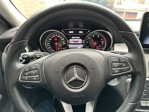 Mercedes-Benz Classe GLA 1.6 Advance Turbo Flex 5p