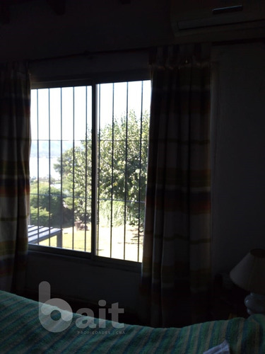 Imagen 10 de 11 de Vendo Casa 4 Dormitorios Villa Lago Azul Carlos Paz
