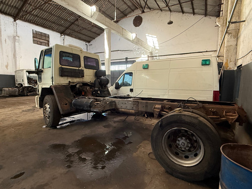 M. Benz Lk 1218 En Marcha Para Transferir