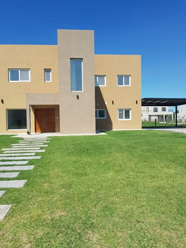 Imagen 2 de 28 de Casa En Alquiler - Barrio El Trébol - Haras De Santa María Escobar
