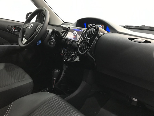 Imagen 14 de 17 de Chevrolet Onix