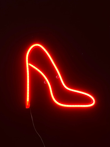 Luminária Parede Sapato Led Neon Decoração 25 Cm Bivolt
