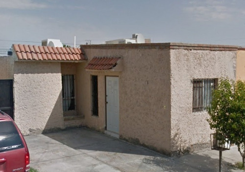 Casa Con Excelente Ubicación Arf