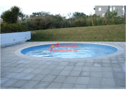 Imagen 21 de 30 de Apartamento En Brava, 3 Dormitorios *