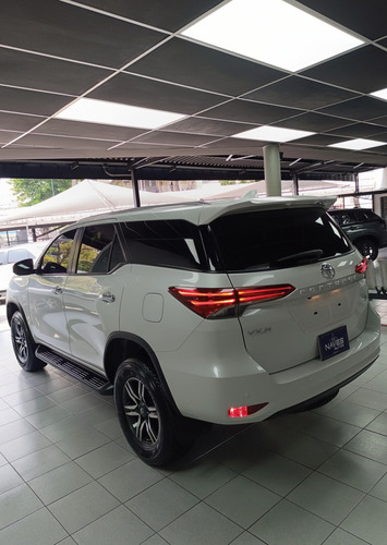 Toyota Fortuner Vxr