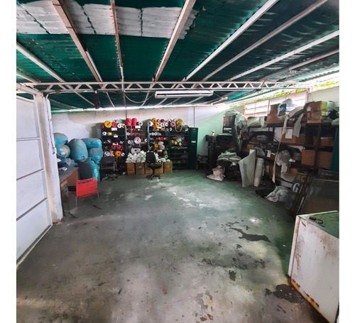 Se Alquila Casa Comercial En La Carlota Para Remodelar