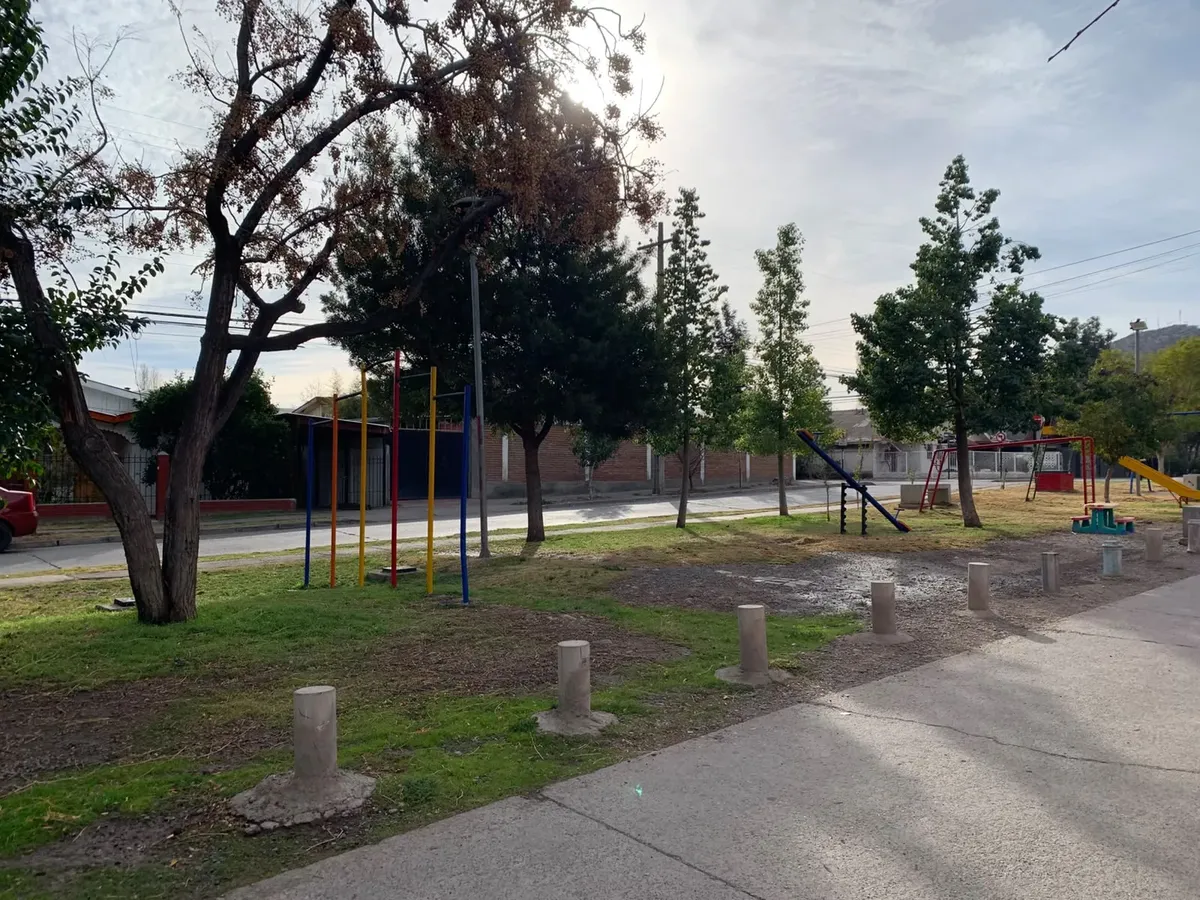 Imagen 2 de 7 de Propiedad En Villa La Gloria Con Visibilidad Y Potencial Com