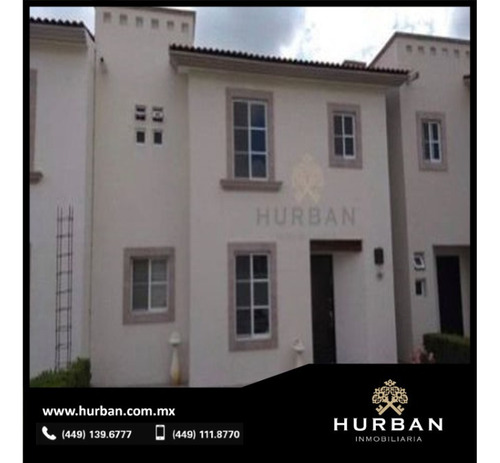 Hurban Vende Casa En Villa Capri, Rancho Santa Mónica.