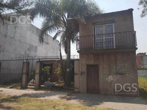 Imagen 2 de 12 de Casa En Venta En Zona Comercial De Almirante Brown