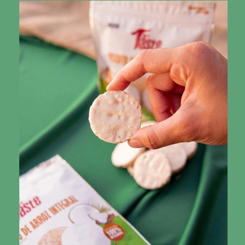 Biscoito De Arroz Integral Coco Mrs Taste