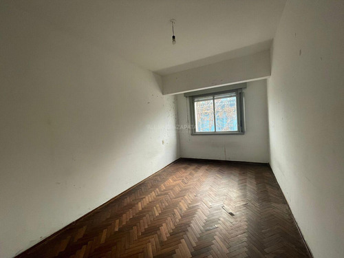 Excepcional Esquina En Venta Con Renta. Locales Y Casa