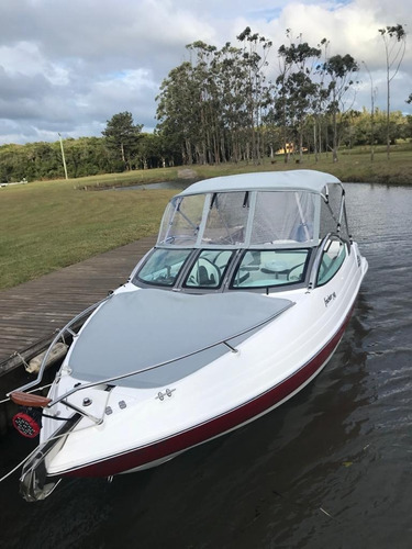 Imagem 2 de 12 de Lancha Focker 240 Com Yamaha 150 Hp