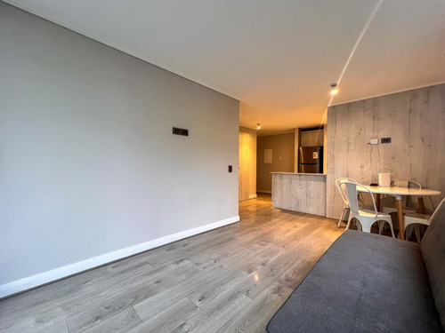 Departamento Impecable Metro Orientales Estc. Y Bodega