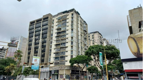 Apartamento Venta En Chacao 24-102