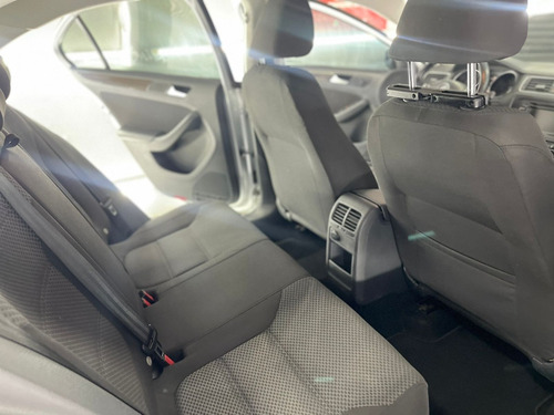 Volkswagen Vento 2.5 Advance Plus 170cv