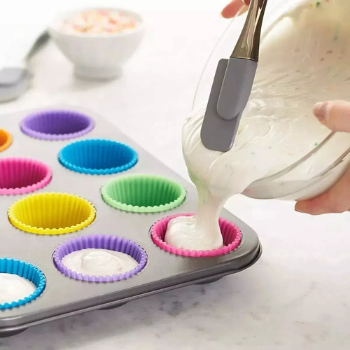 Molde Antiadherente 12 Cupcake + 12 Capacillos De Silicona Multicolor