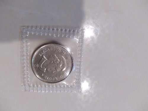Reina Isabel Dos Monedas Sin Circular Hoja Maple Canadá