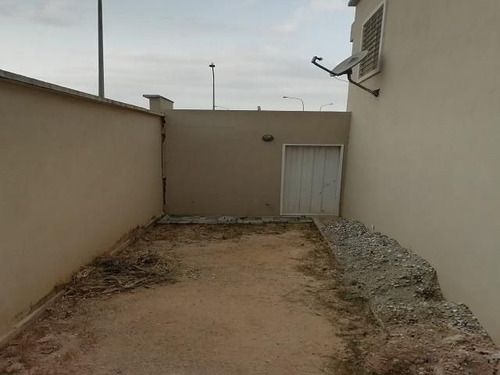 Imagen 21 de 30 de Casa En Venta Barquisimeto Lara # 23-2035 Jose Rivero Asesor: 04143516569