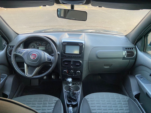 Fiat Strada 1.8 16v Adventure Cab. Dupla Flex 3p