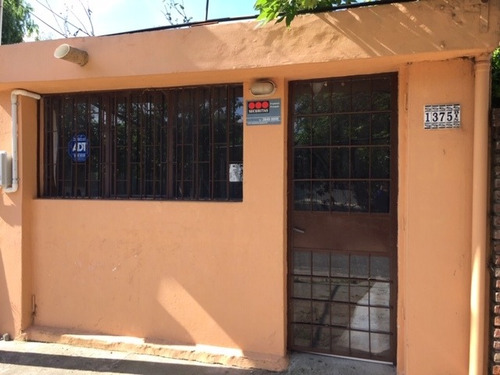 Imagen 3 de 6 de Casa Con Local Comercial