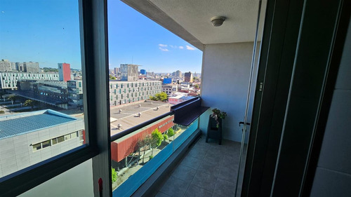 Oficina En Venta En Concepción , 3 Estacionamientos Y 3 Bod