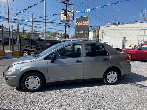 Imagen 1 de 14 de Nissan Tida 2017 Sedan Manual